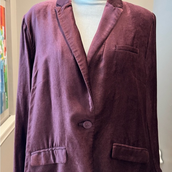 NWOT Cabi Williams Jacket. Mulberry. Size XL. - Picture 3 of 13